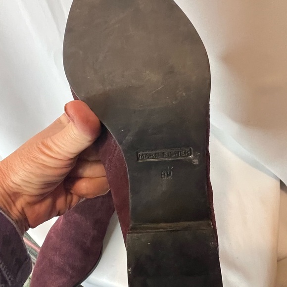 Marc Fisher Ignite Double Gore Red Purple Suede Pointed Toe Ankle Booties Size 8 - Picture 5 of 6